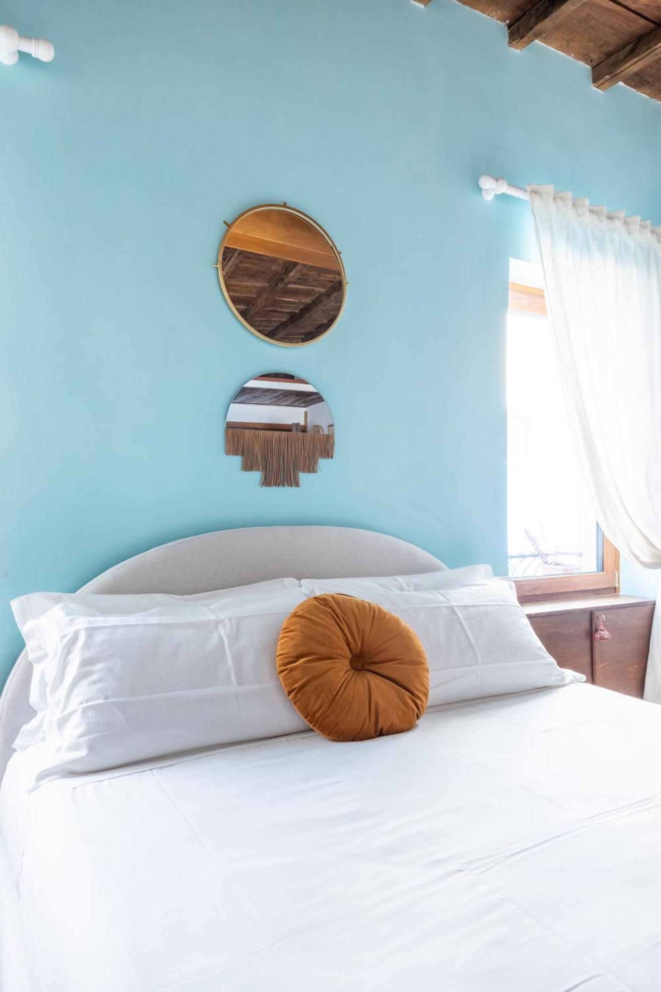 Suite Trevi - Charming Loft Near Trevi Fountain โรม ภายนอก รูปภาพ