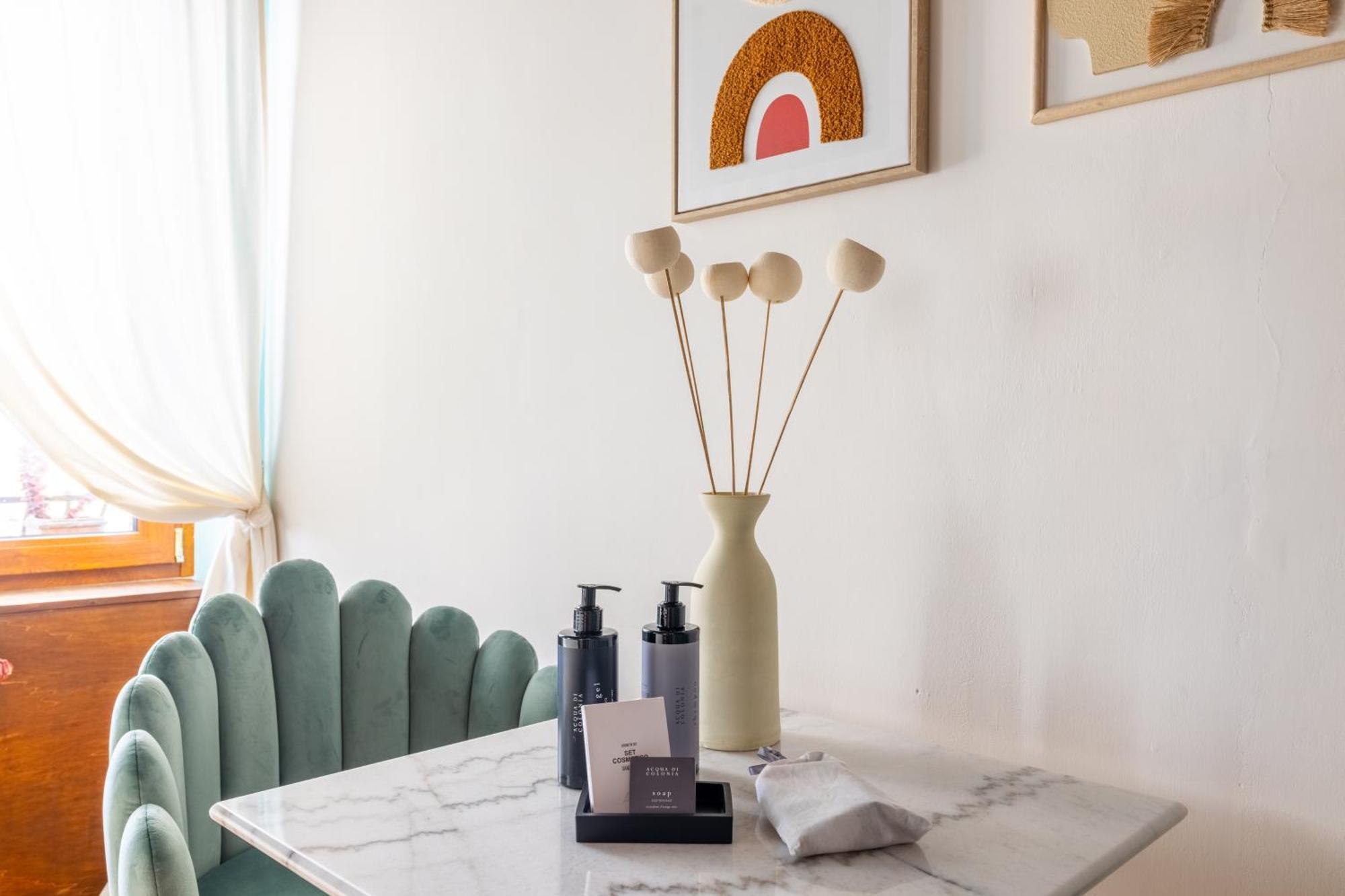 Suite Trevi - Charming Loft Near Trevi Fountain โรม ภายนอก รูปภาพ