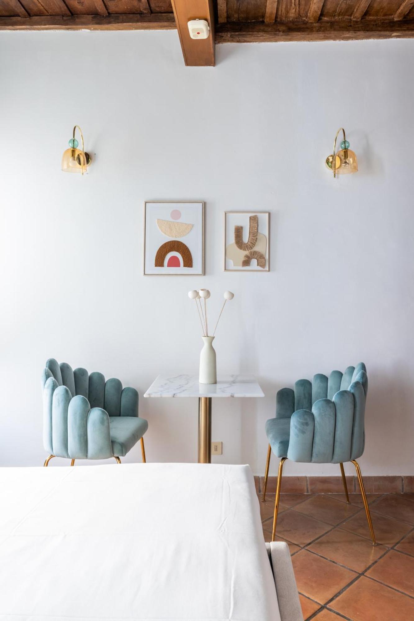 Suite Trevi - Charming Loft Near Trevi Fountain โรม ภายนอก รูปภาพ